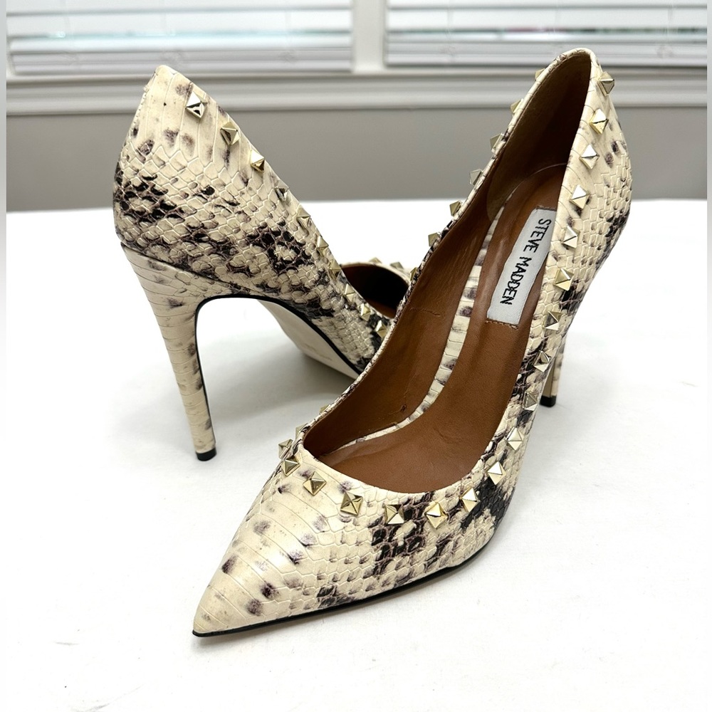 Steve Madden Faux Ivory Snakeskin Gold Studded Stiletto Heel